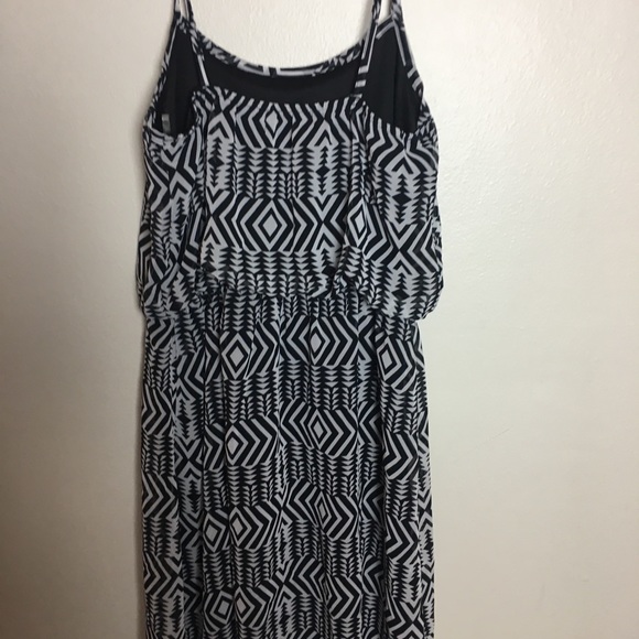 Peaches n Cream Sundress - Size Sm - Picture 2 of 3